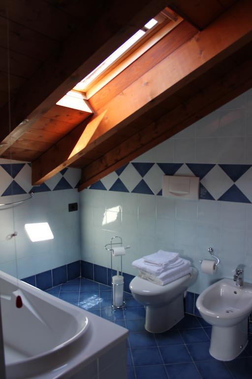 Foresteria Hostaria Del Golfo cod struttura C00025 Laveno-Mombello Habitación foto